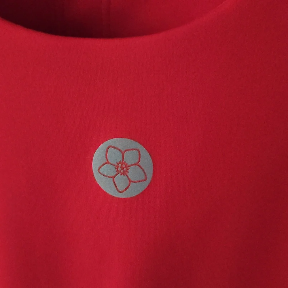 NWT Isabella Red Women's Tank Top With Built In Bra. Sz Large - Picture 6 of 6